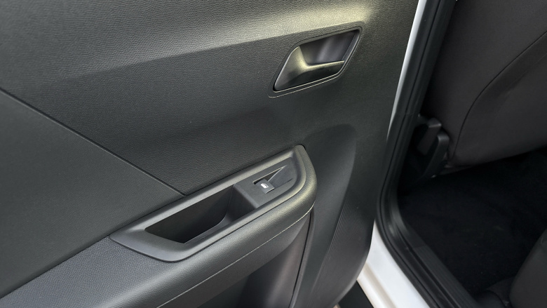 Vauxhall Frontera 1.2 Hybrid Design 5dr e-DCT6 Petrol Estate